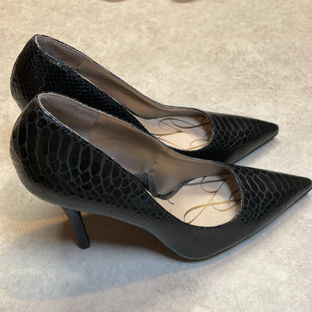 Sam & Libby women’s black reptile print heels. Size 10 - Picture 3 of 12
